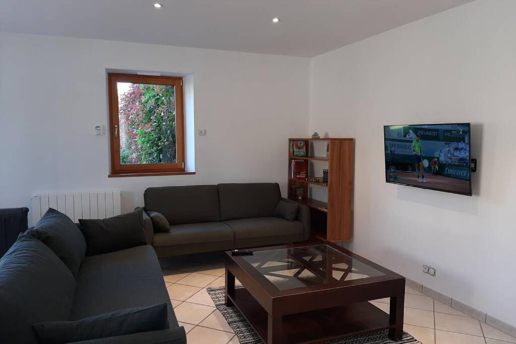 La Maison Bleue Saint-Sauveur-des-Landes Kültér fotó