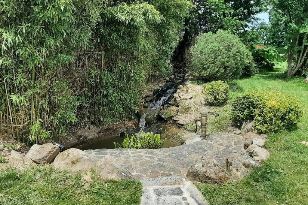 La Maison Bleue Saint-Sauveur-des-Landes Kültér fotó